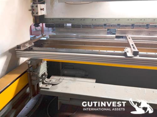 Plegadora para metal - 160Tn