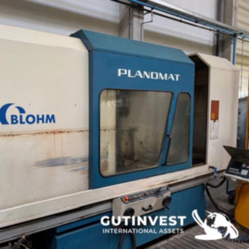 Surface grinding machine