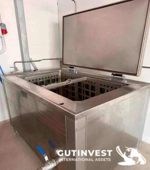 Marmita con polipasto