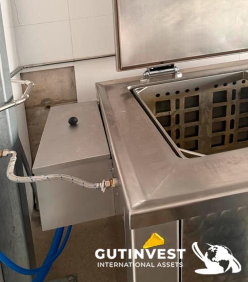 Marmita con polipasto