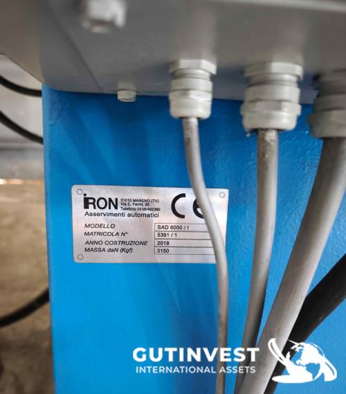 Desbobinador y aplanadora de chapa para metal