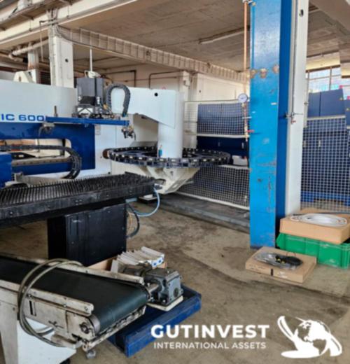 Máquina punzonadora y corte por láser CO2