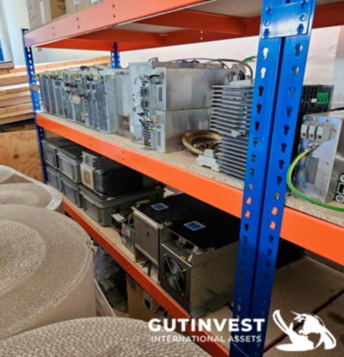 Máquina punzonadora y corte por láser CO2