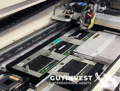 Línea de programación y marcaje de componentes electrónicos