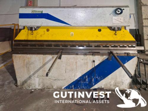  Metal press brake