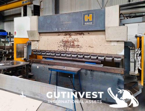 Plegadora hidráulica CNC para metal - 150Tn 