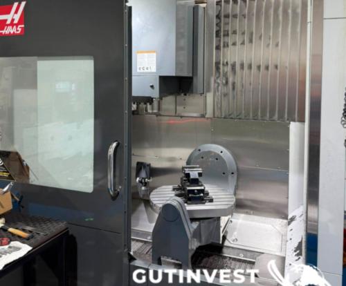 Centro de mecanizado CNC de 5 ejes 