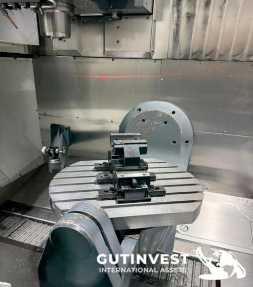 Centro de mecanizado CNC de 5 ejes 