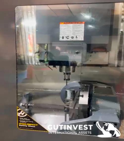 Centro de mecanizado CNC de 5 ejes 