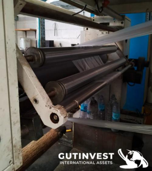 Maquina laminadora de papel y cartón