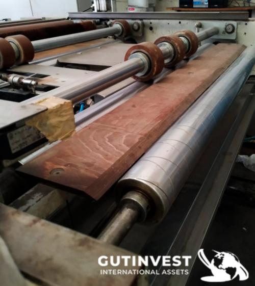 Maquina laminadora de papel y cartón