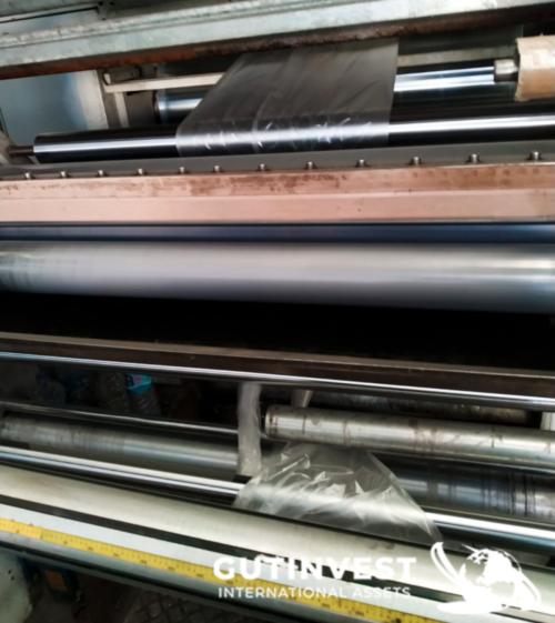 Maquina laminadora de papel y cartón