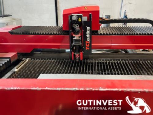 CO2 Laser Cutting Machine