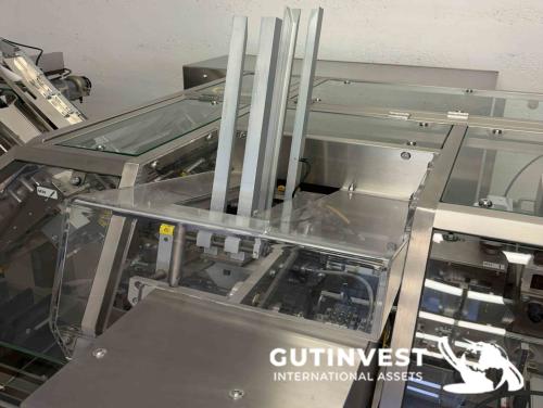 Cartoning machine for cosmetic and pharmaceutical products