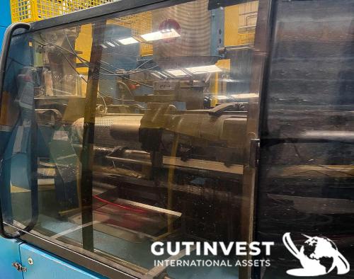Plastic Injection Molding Machine