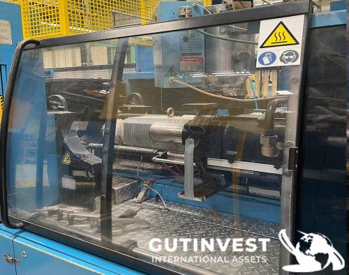 Plastic Injection Molding Machine - 120 tons