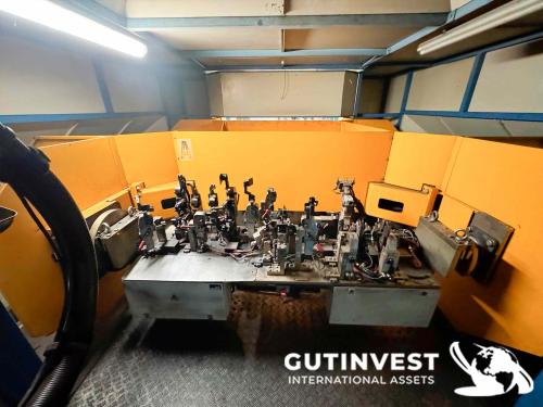 Célula robotizada de soldadura en arco con dos robots