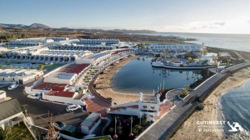 Tourist resort of 132 apartments - 4 stars in Lanzarote