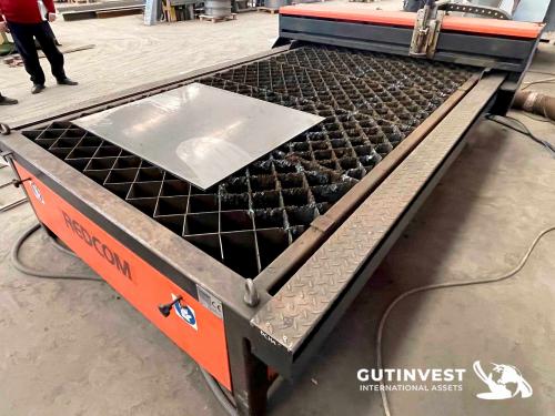 Plasma cutting machine