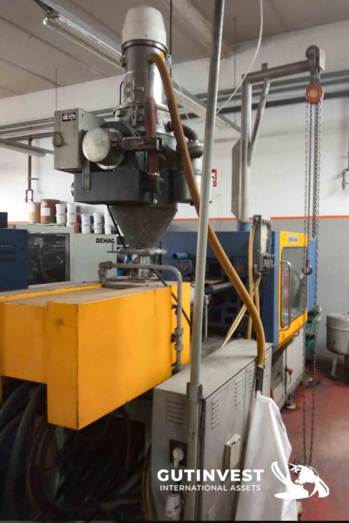 Injection Moulding Machine - 130Tn