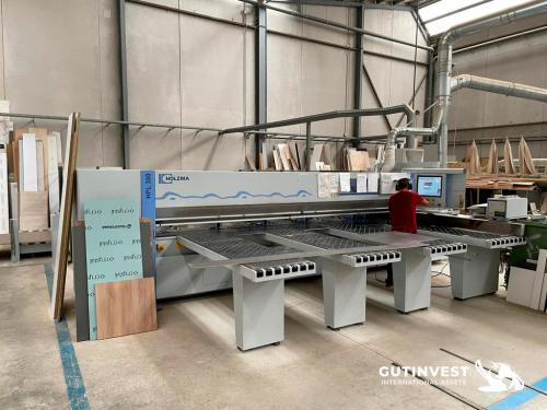 Complete factory - Manufacturer of wooden furniture - 7.800
