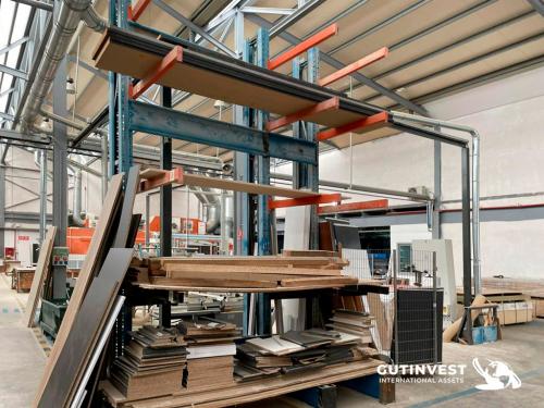 Complete factory - Manufacturer of wooden furniture - 7.800