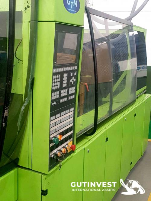 300Tn plastic injection molding machine