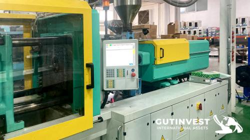 Plastic injection moulding machine - 150Tn