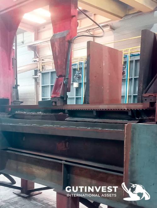  Band sawing machine