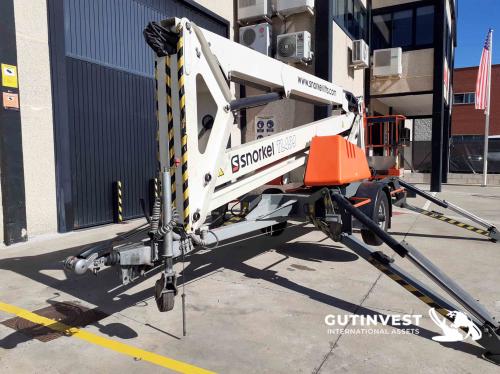 Towable Boom Lift