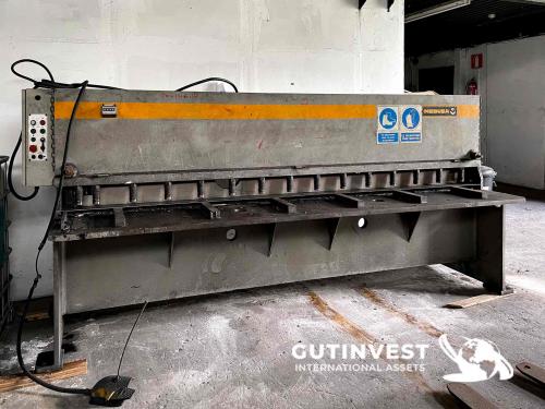 Metal shear