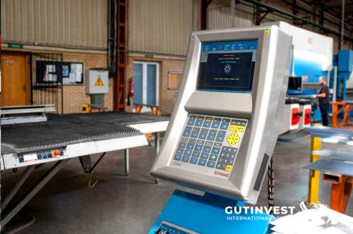 CNC punching machine - 30Tn