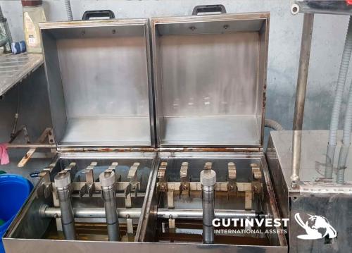 Laboratory dyeing machine
