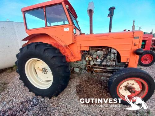 Agricultural tractor