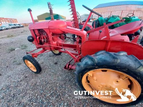 Agricultural tractor