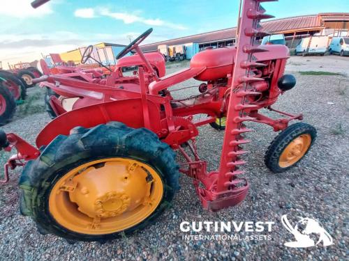 Agricultural tractor