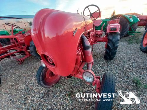 Agricultural tractor