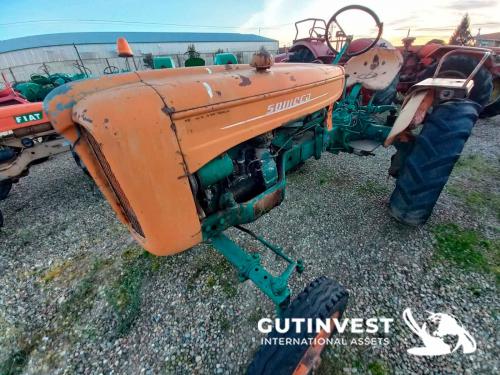 Agricultural tractor