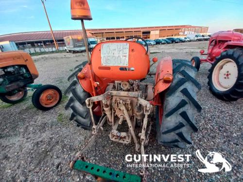 Agricultural tractor