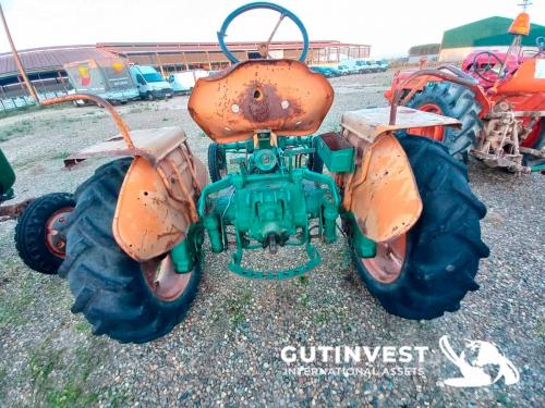 Agricultural tractor