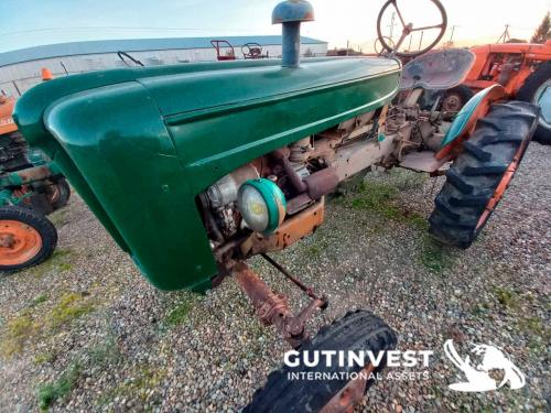 Agricultural tractor