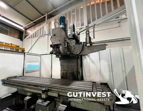 CNC milling machine