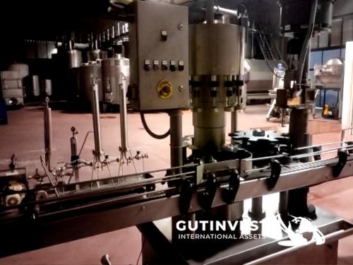 Complete wine bottling line of 1800 bottles/hour