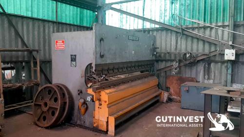 Hydraulic press brake