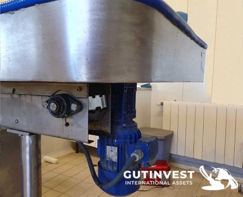 Bottling & Labeling Machine