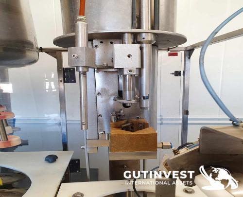 Bottling & Labeling Machine