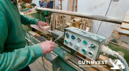 Lathe for woodworking