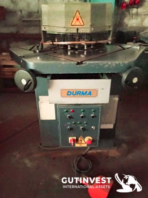 Notching machine