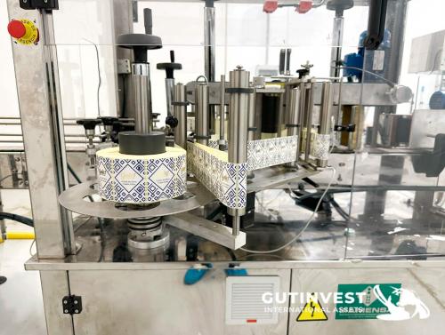 Complete lot of machinery for olive oil packaging