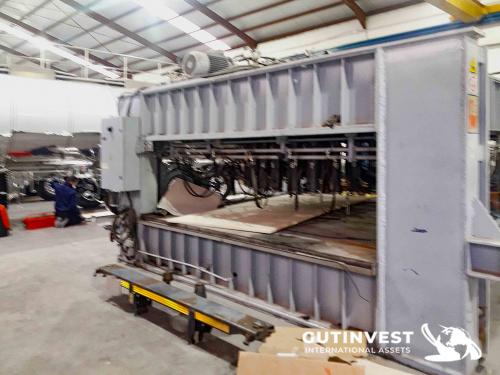 Hydraulic press for hydroforming 